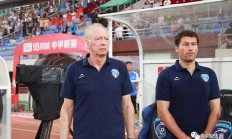 瓦力棋牌官网-广西队客场抢分，主教练感慨团结加凝聚的简单介绍