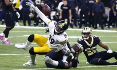 瓦力棋牌app-爵士轻取老鹰，锁定季后赛资格