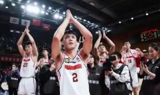 瓦力棋牌app-张卫平担任国家男篮主教练，改观球队