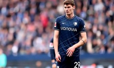 瓦力棋牌官网-勒沃库森连续缺阵主力，战绩受到影响