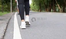 瓦力官网-步行者主场大胜老鹰，系列赛战成3-3