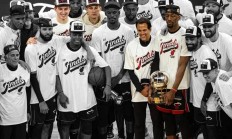 瓦力官网-关于公牛队新赛季引进大牌球员，冲击东部霸主地位的信息