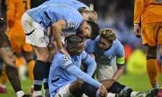 瓦力棋牌-曼联惨败桑德兰，欧冠资格岌岌可危