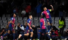 瓦力棋牌-关于格列兹曼梅西双响，巴萨3-1赢得对阵格拉纳达的胜利的信息