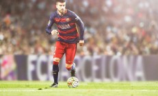 瓦力棋牌入口-绿茵赛道，双线狂飙，当F1引擎轰鸣遇见卢卡库的冠军级表演