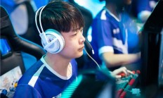 瓦力棋牌游戏-新晋球员杀出重围，跻身全明星阵容的简单介绍