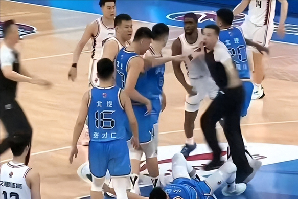 河北队再遇失利，困境重重难以解脱的简单介绍