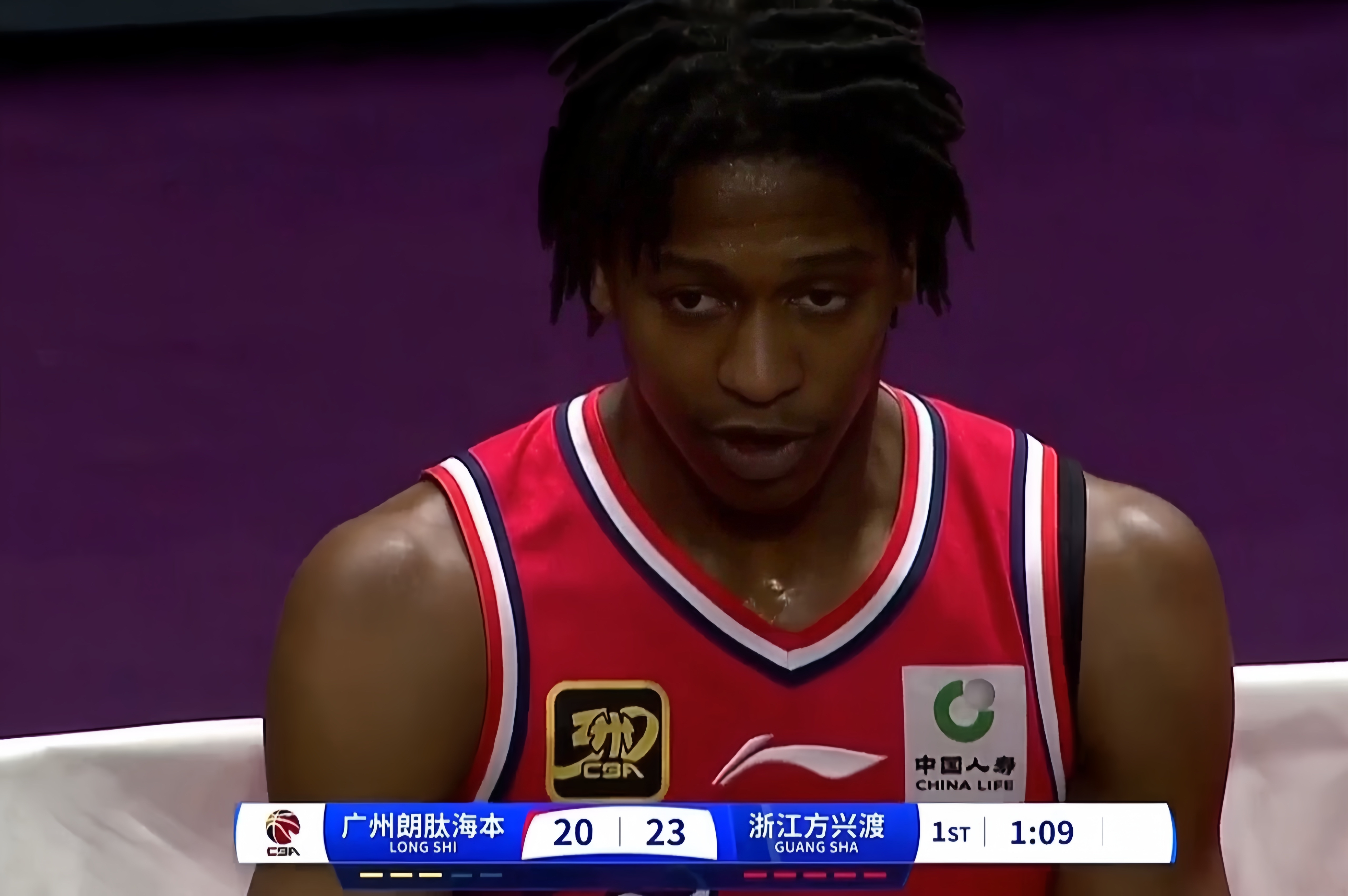 包含广州队遭遇逆转，惜败于浙江男篮的词条