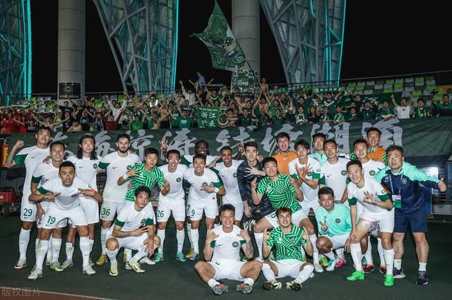 包含浙江队在球场上获得胜利展现出色实力的词条 包含浙江队在球场上获得胜利展现出色实力的词条