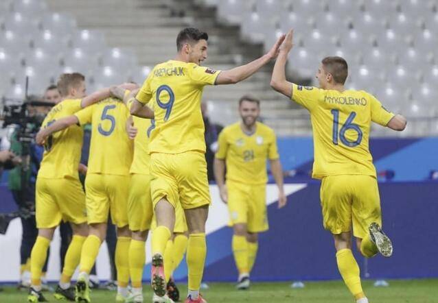 法国客场击败乌克兰,小组排名领先 法国客场击败乌克兰,小组排名领先