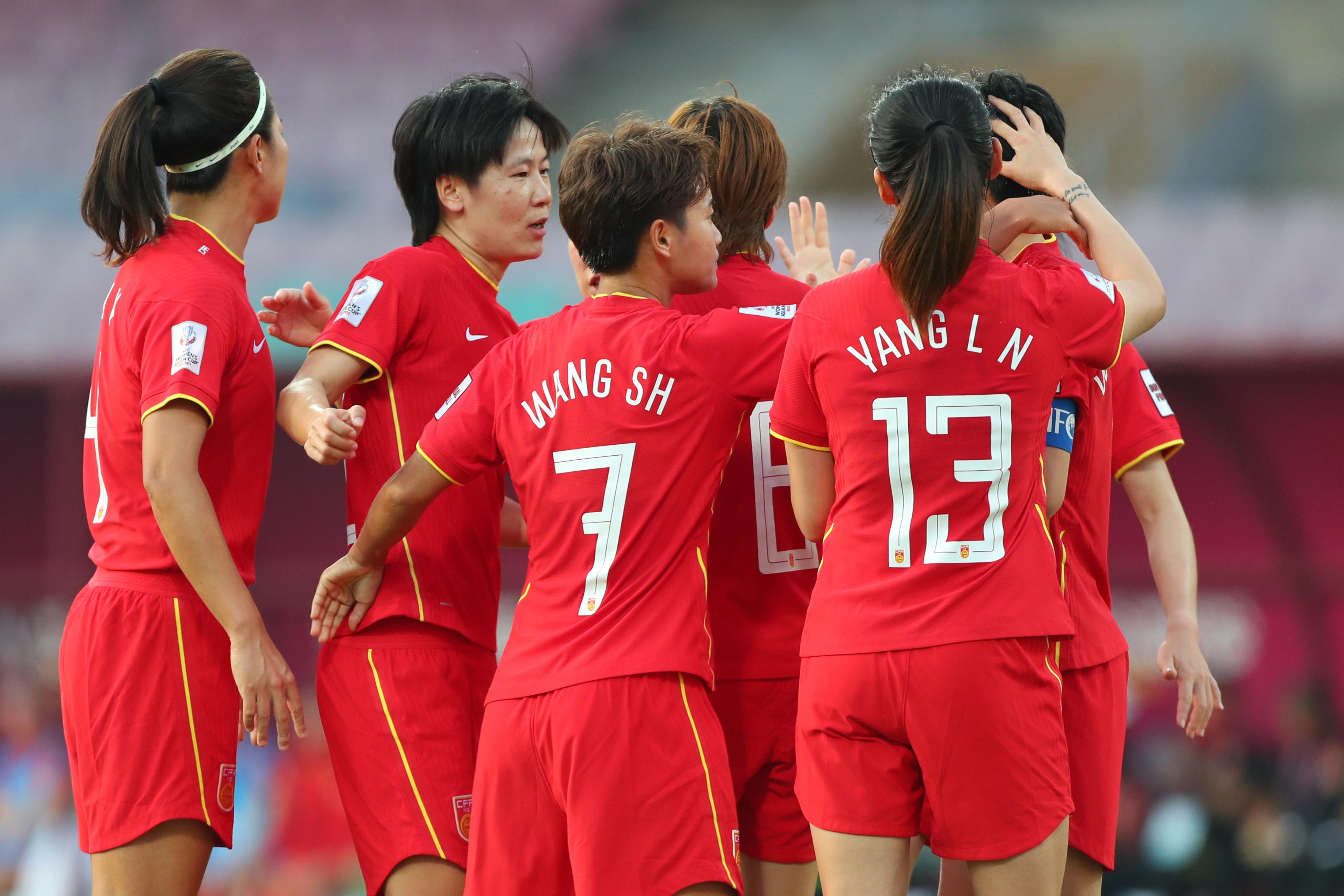 中国女足霸气登陆赛场，强势逐梦世界杯