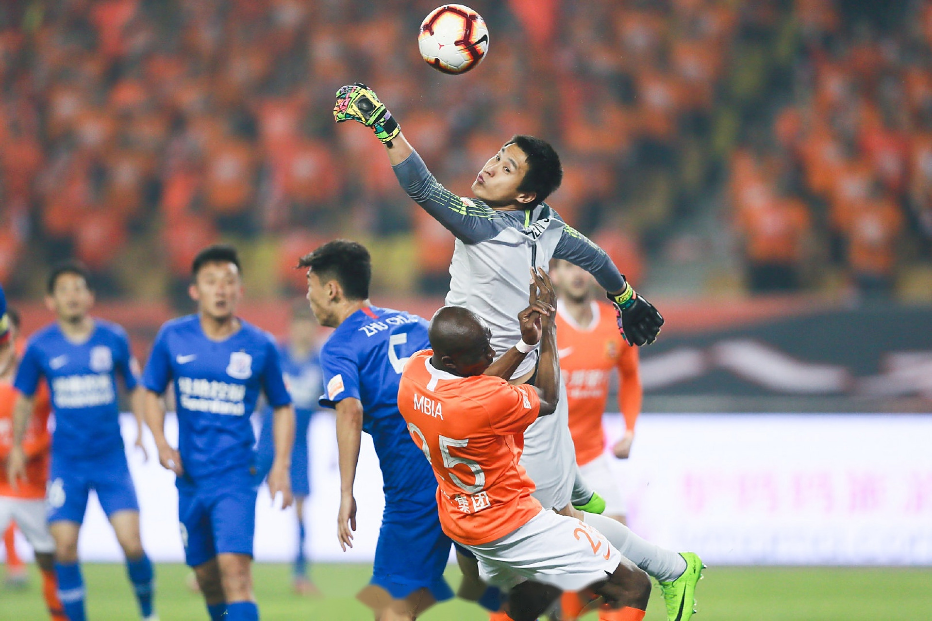 武汉卓尔主场战胜申花,实现保级突破的简单介绍 武汉卓尔主场战胜申花,实现保级突破的简单介绍