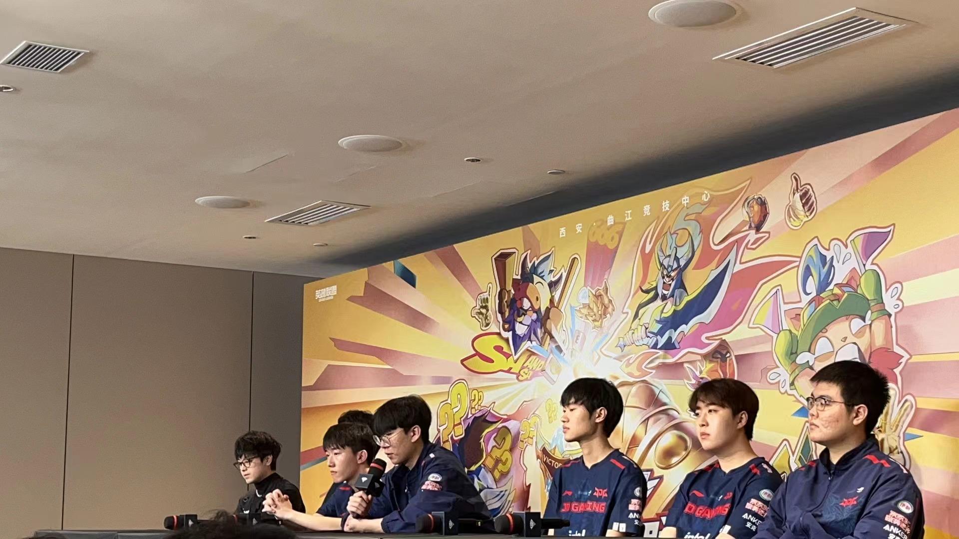 关于100T横扫HKA,Kanavi拿下关键大龙峡谷大战小组赛,让粉丝疯狂欢呼的信息 关于100T横扫HKA,Kanavi拿下关键大龙峡谷大战小组赛,让粉丝疯狂欢呼的信息