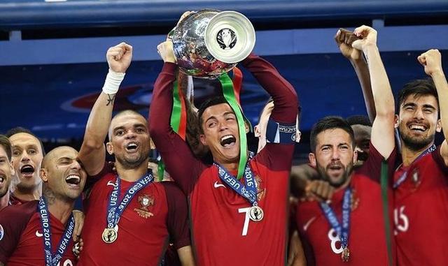 包含克罗地亚造惊天逆袭，克服多难锤炼士气的词条