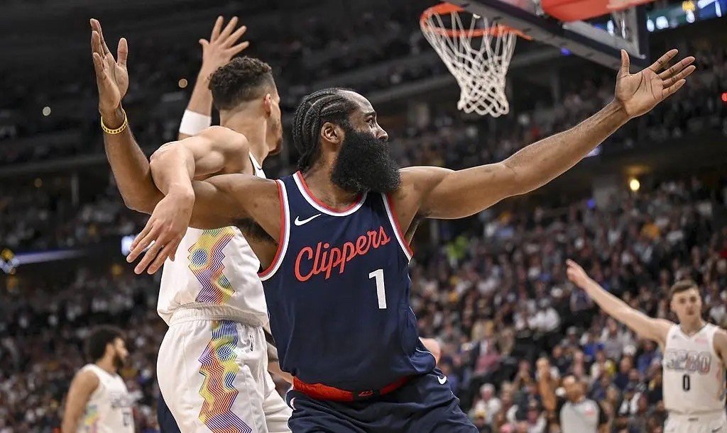 爵士客胜快船,康利砍下关键最后一球力挽狂澜 爵士客胜快船,康利砍下关键最后一球力挽狂澜