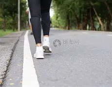 步行者主场大胜老鹰，系列赛战成3-3