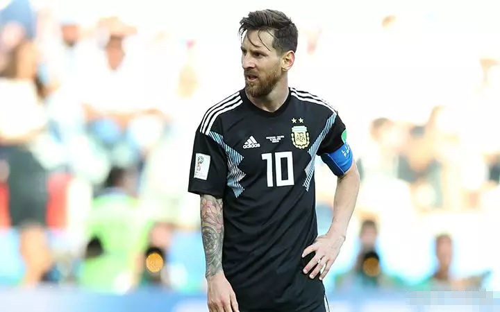 冰岛队欧预赛取得关键胜利，前途一片光明