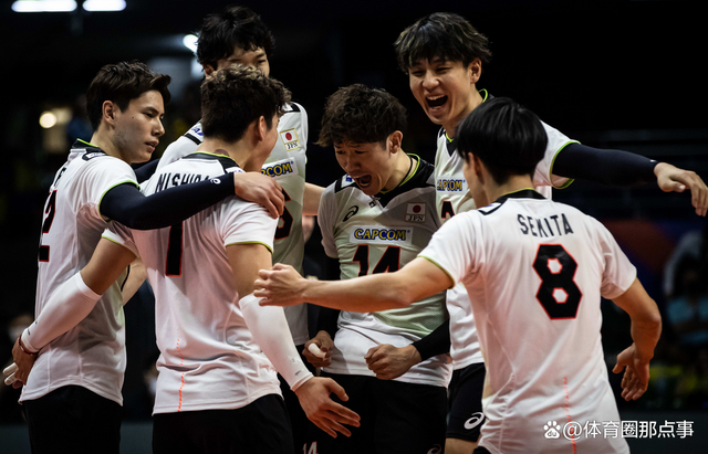 日本队逆转韩国队，黄鸭组合扛起全队的简单介绍