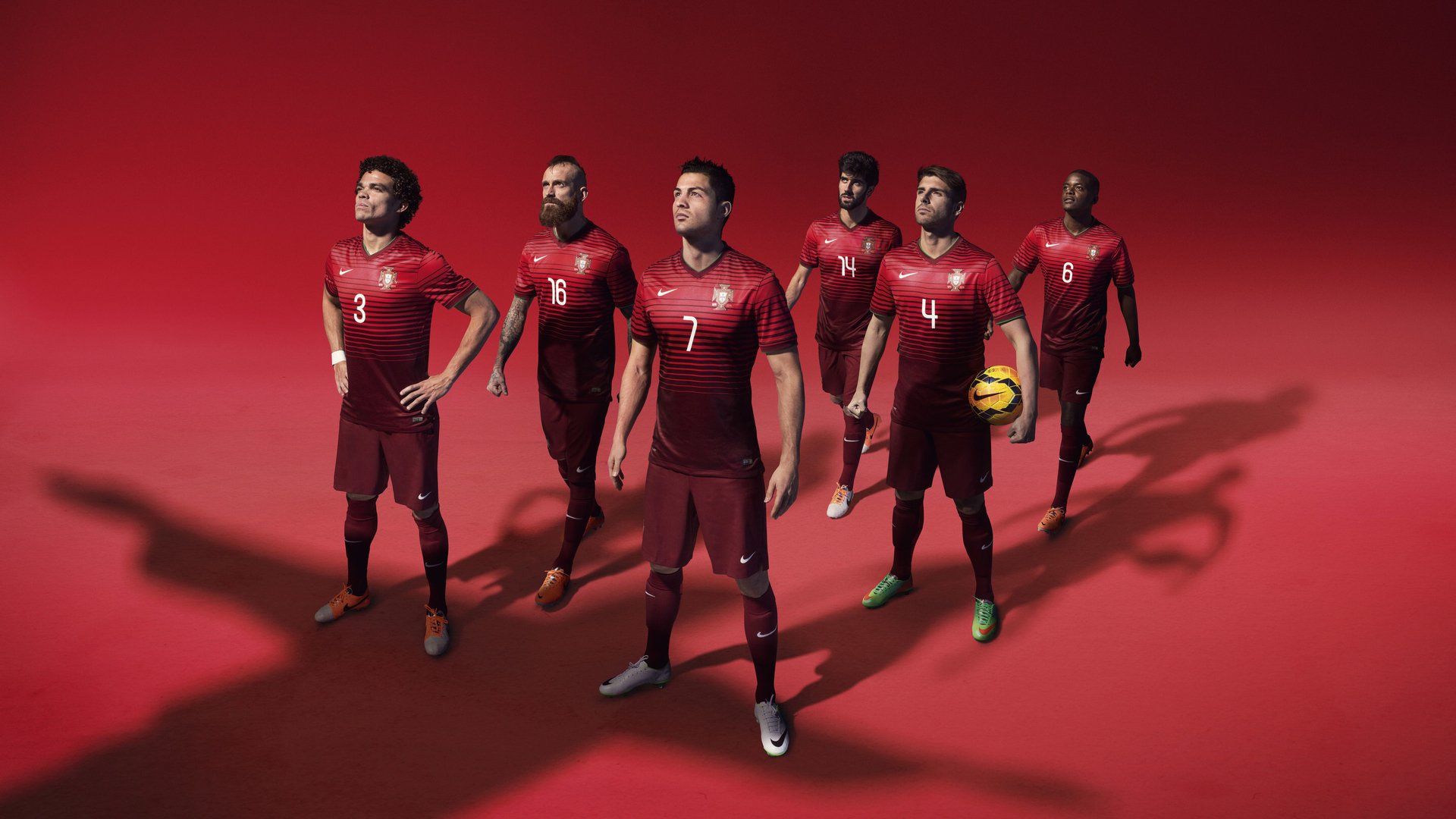 神迹与连环重炮，阿圭罗统治全场，新西兰的闪电得分链压制乌拉圭