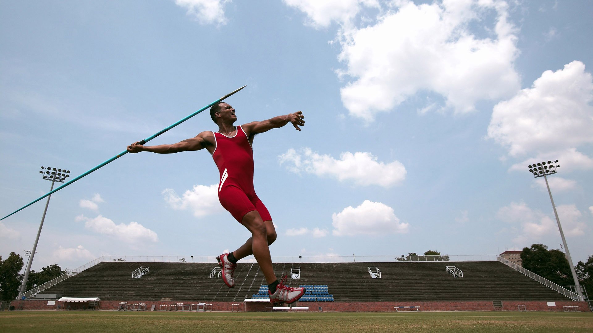 巅峰时刻的交响,塞内加尔足球的荣光与钢铁赛道的统治
